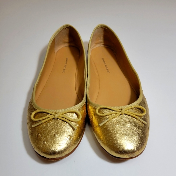 Banana Republic Shoes - Banana Republic Gold Metallic Ballerina Flats Size 8.5